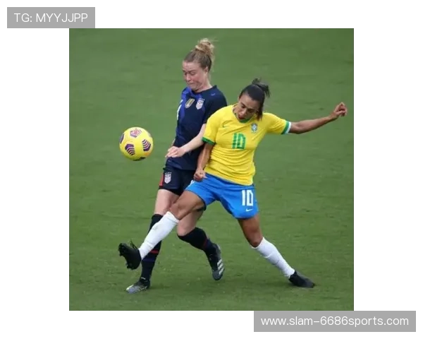 足球明星尴尬瞬间大曝光：从滑倒到失误，盘点足坛最丑瞬间